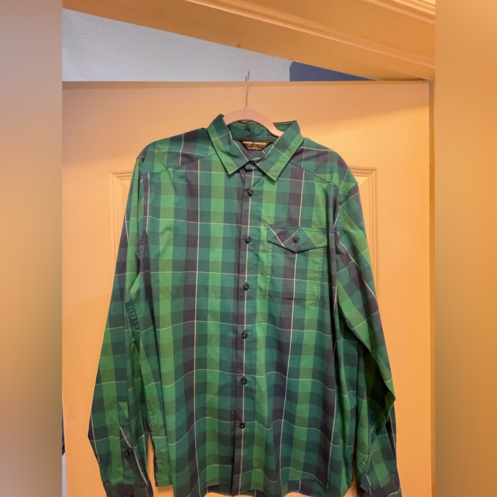 Under Armour mens flannel Large